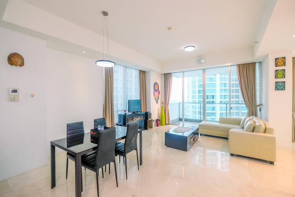 Luxurious 2BR Kemang Village Apartment — фото 1