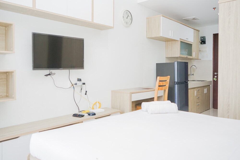 Южный Тангеранг: Comfy Studio Springwood Apartment