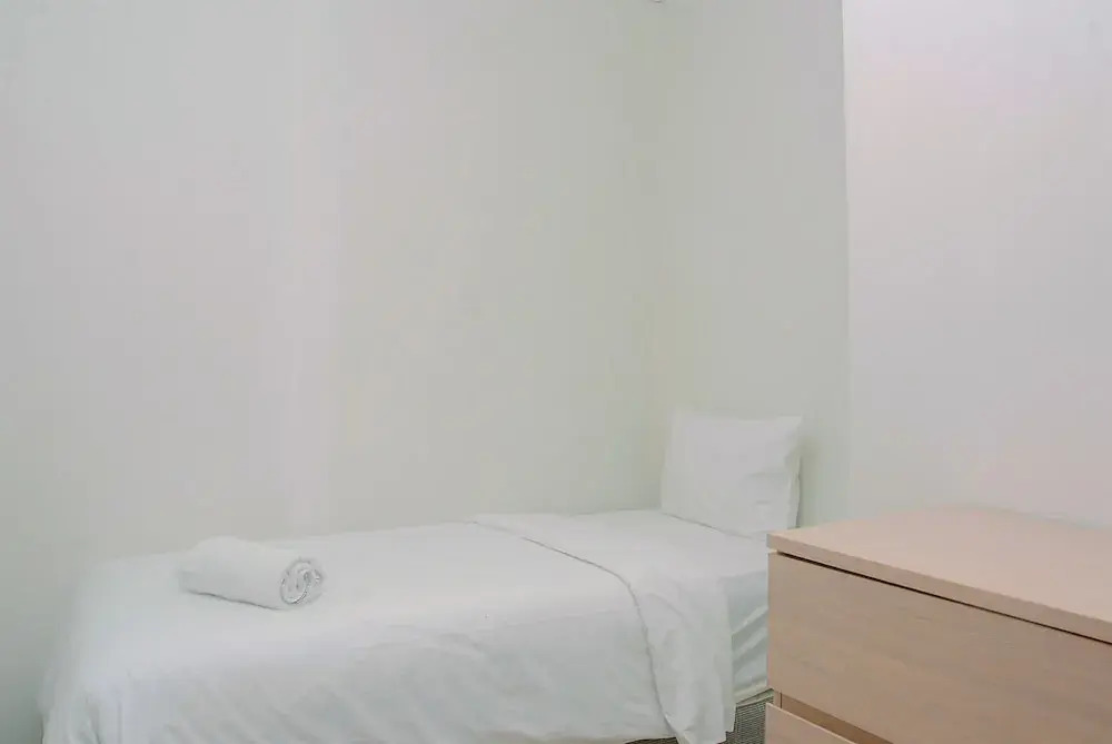 Джакарта: Cozy with Brand New @2BR Woodland Park Residence Apartment