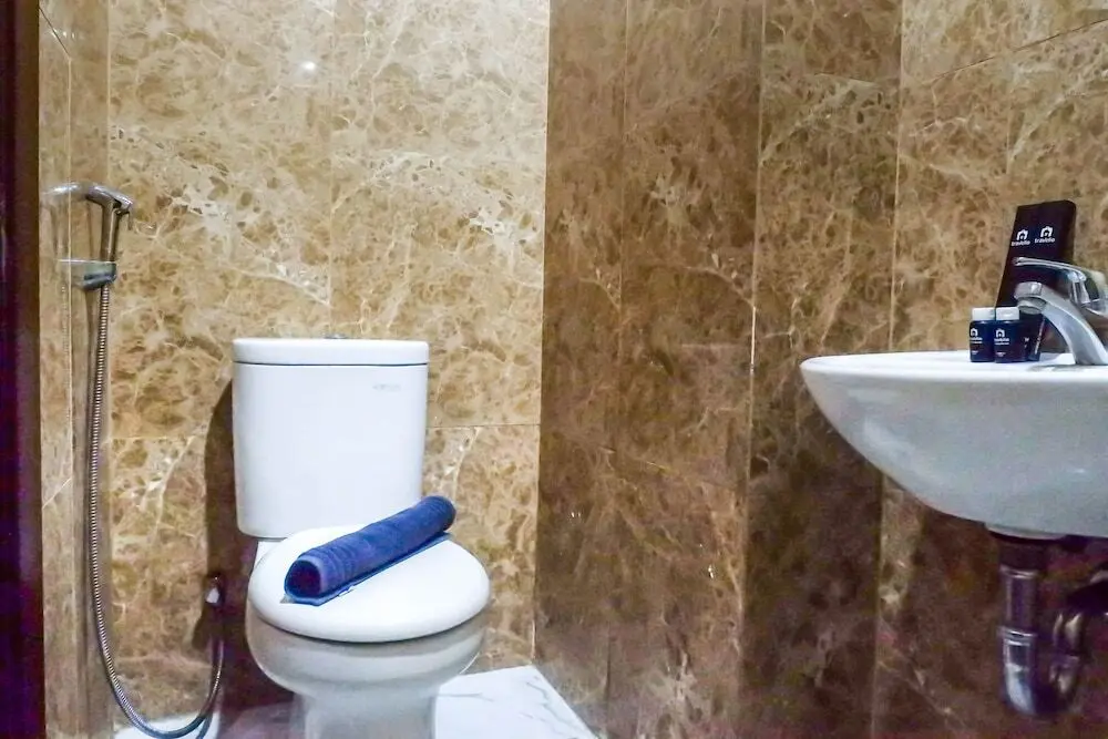 Сурабая: Exclusive Studio Apartment at Grand Sungkono Lagoon