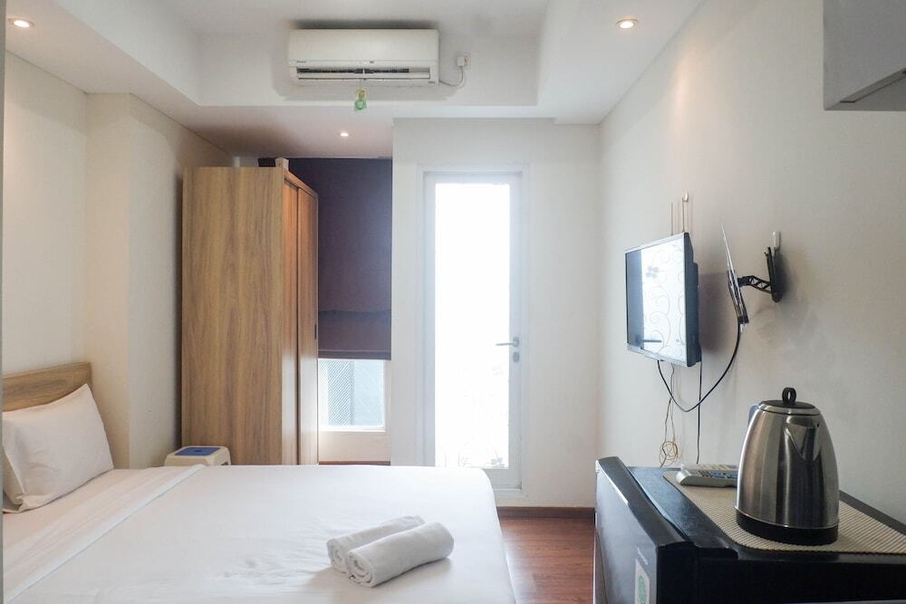 Сурабая: Exclusive Studio Apartment at Grand Sungkono Lagoon