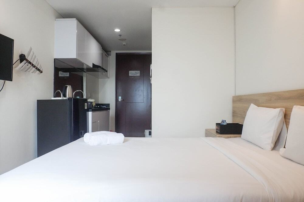 Сурабая: Exclusive Studio Apartment at Grand Sungkono Lagoon