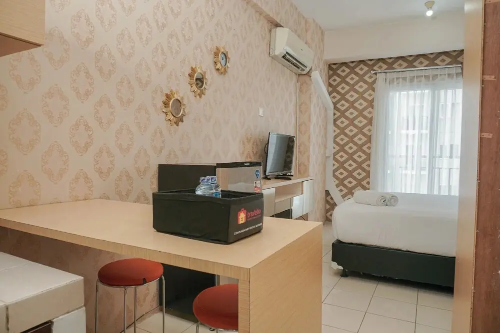 Джакарта: Strategic and Simply Studio Sunter Park View Apartment
