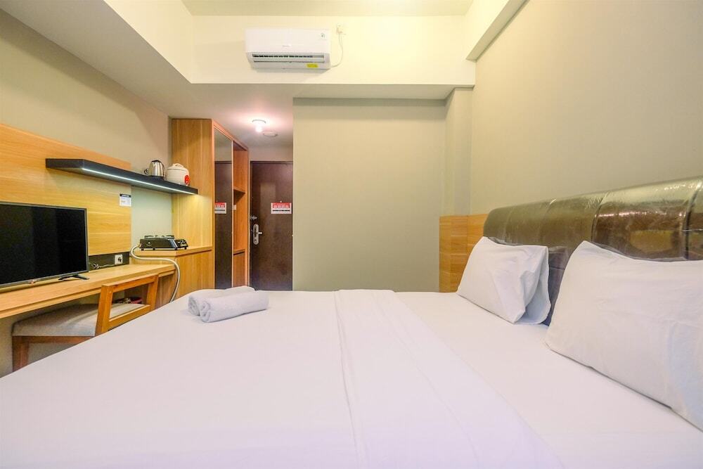 Чикаранг: Wonderful Studio Apartment at Mustika Golf Residence