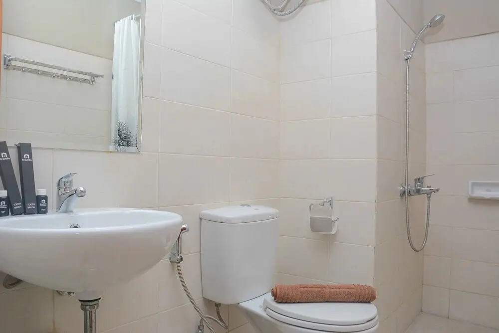 Джакарта: Warm and Cozy 2BR Apartment Woodland Park Residence