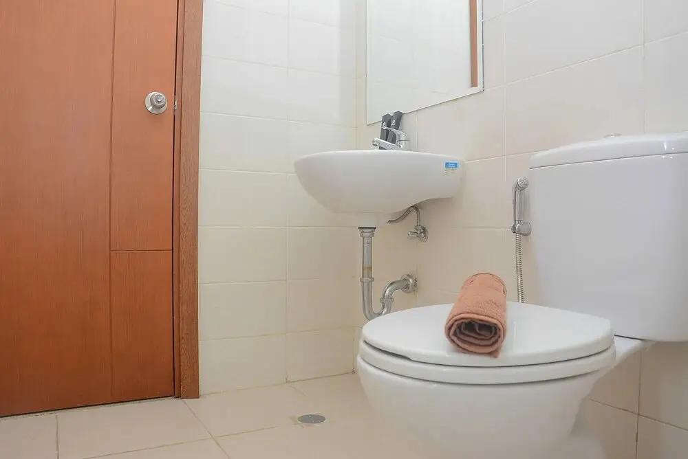 Джакарта: Warm and Cozy 2BR Apartment Woodland Park Residence