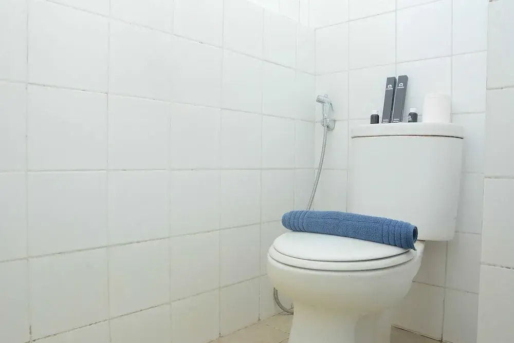 Джакарта: Comfort and Homey Studio Kebagusan City Apartment