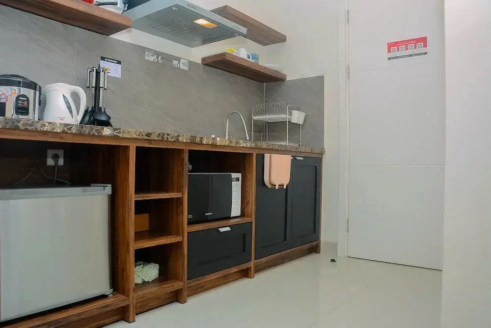 Джакарта: Comfy and Minimalist Studio Kebayoran Icon Apartment