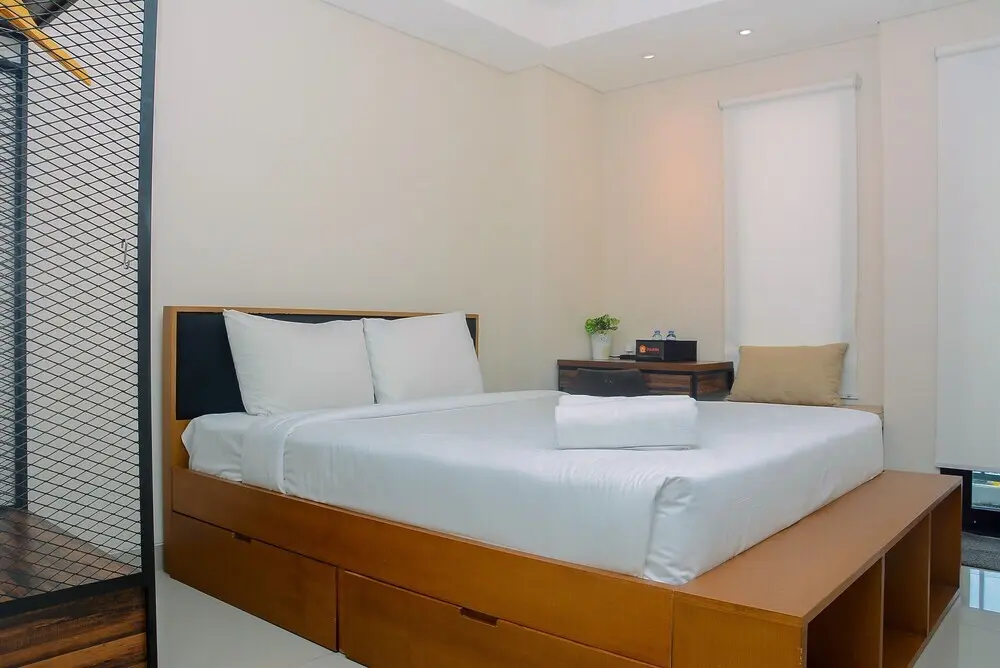 Джакарта: Comfy and Minimalist Studio Kebayoran Icon Apartment