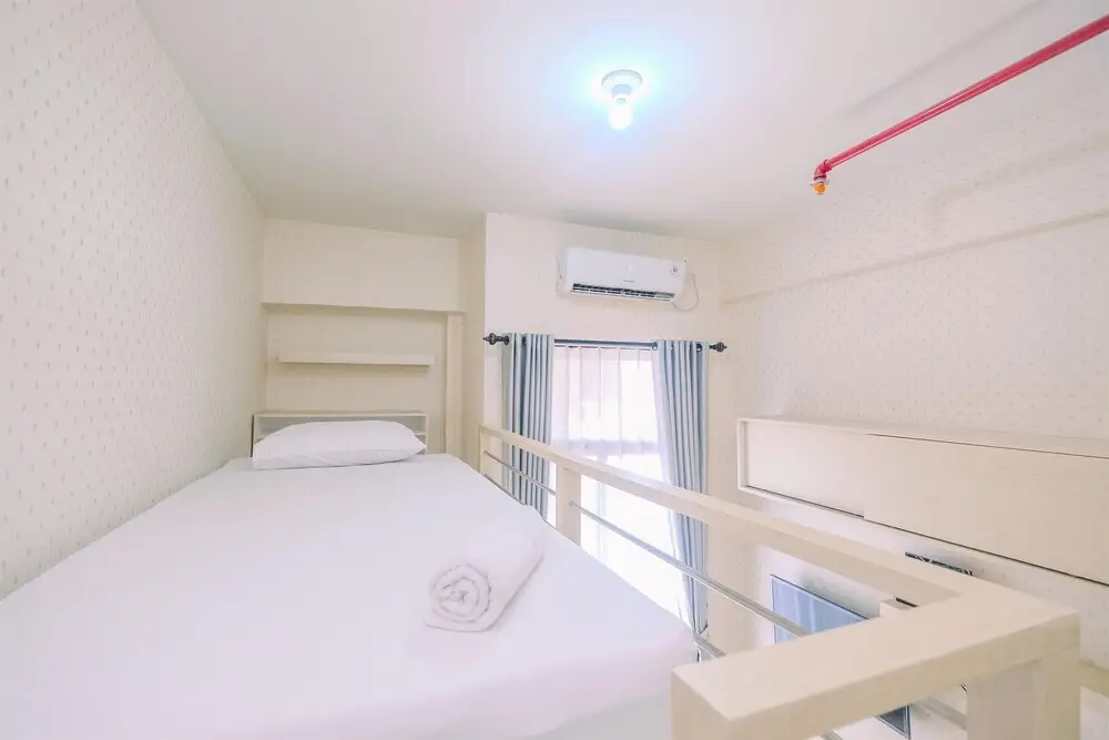 Депок: Comfort Studio at Dave Apartment