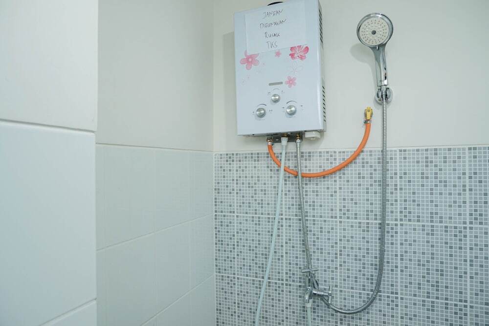 Джакарта: Homey Studio at Sentraland Cengkareng Apartment near Airport