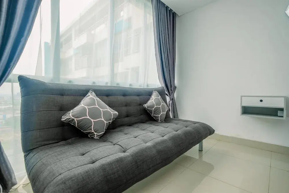 Джакарта: Brand New Studio Apartment at H Residence