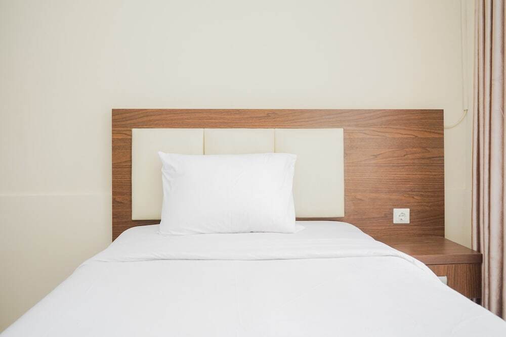 Южный Тангеранг: Fully Furnished with Cozy Design Studio Easton Park Apartment