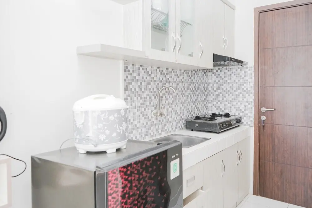Южный Тангеранг: Fully Furnished Studio Easton Park Apartment