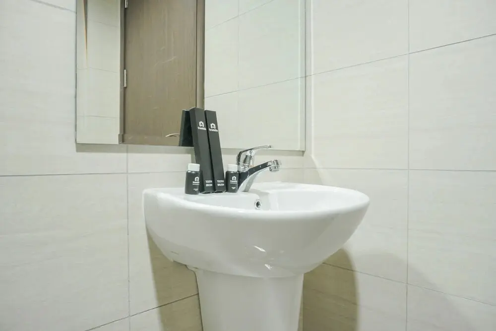 Джакарта: Fully Furnished with New Design Studio Ciputra International Apartment