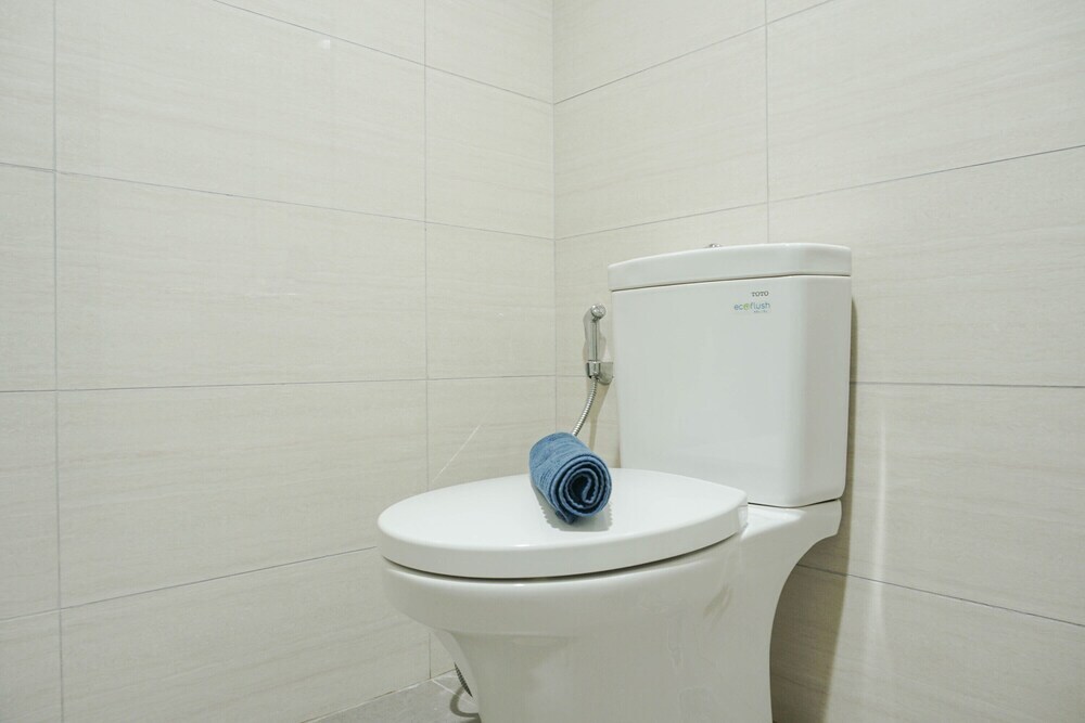 Джакарта: Fully Furnished with New Design Studio Ciputra International Apartment