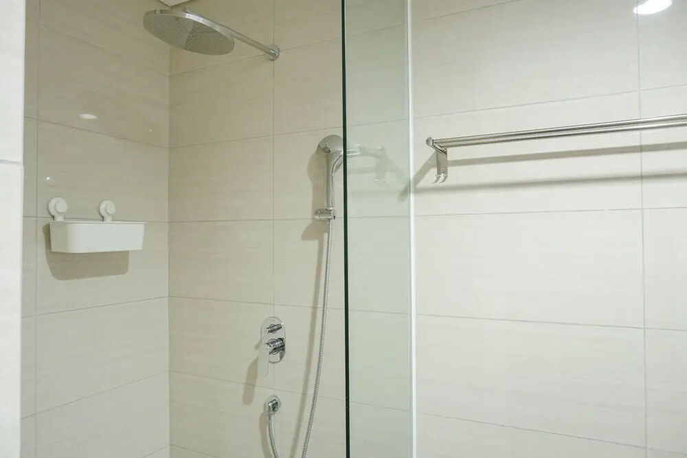 Джакарта: Fully Furnished with New Design Studio Ciputra International Apartment