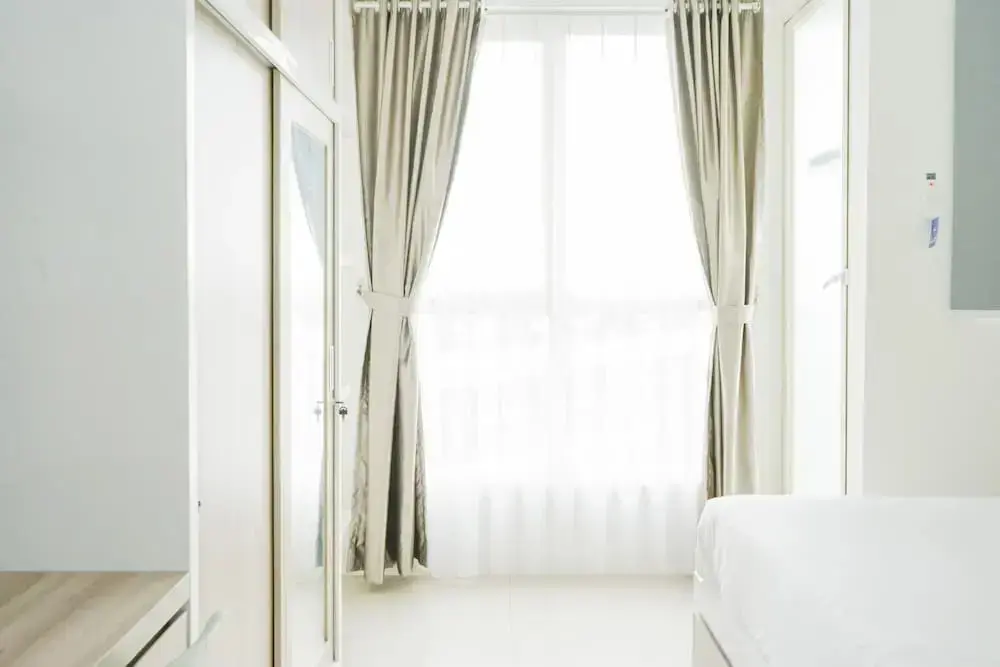 Южный Тангеранг: New Furnished and Homey 1BR at Silk Town Apartment