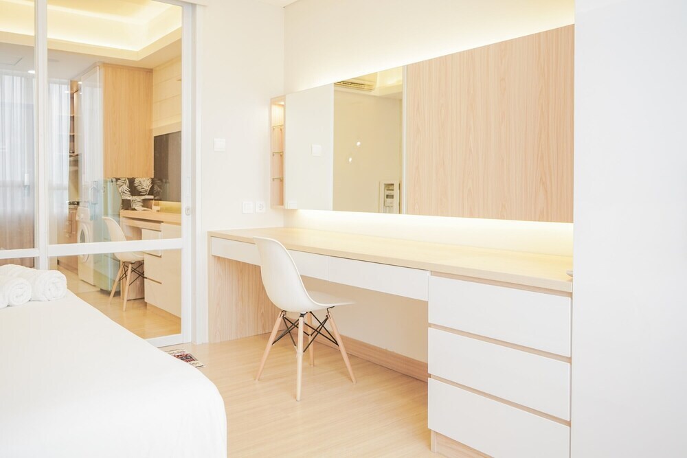 Тангеранг: Comfy and Cozy Stay 1BR at Skandinavia Apartment