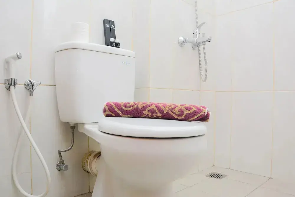Бекаси: Cozy Stay 1BR at Grand Kamala Lagoon Apartment