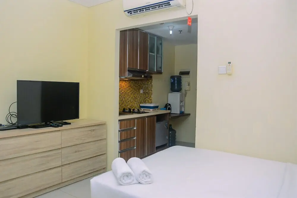 Джакарта: Comfort Studio Apartment Woodland Park Residence