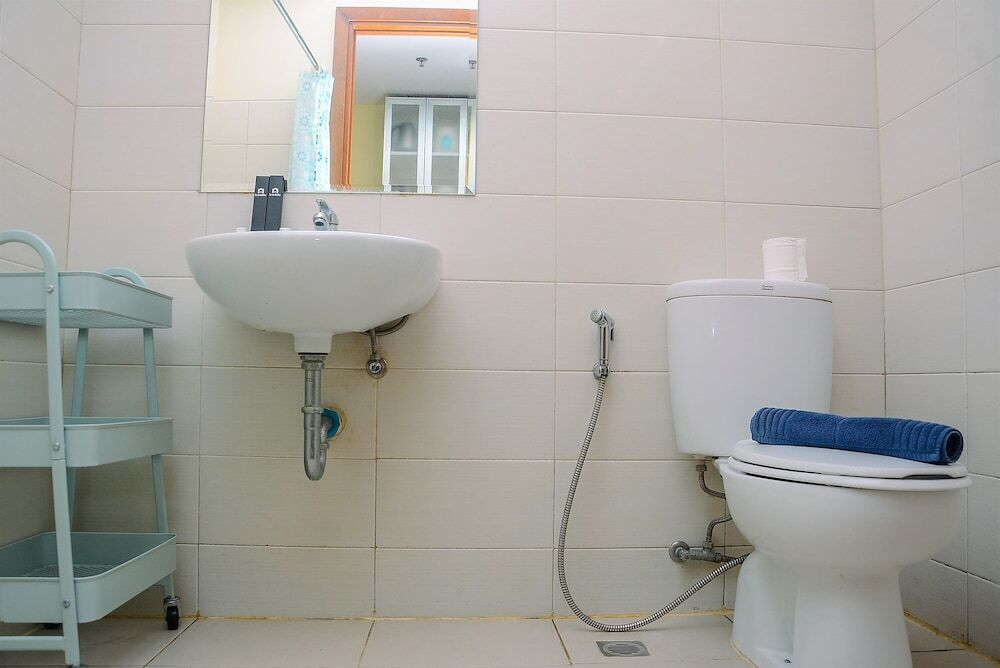 Джакарта: Comfort Studio Apartment Woodland Park Residence