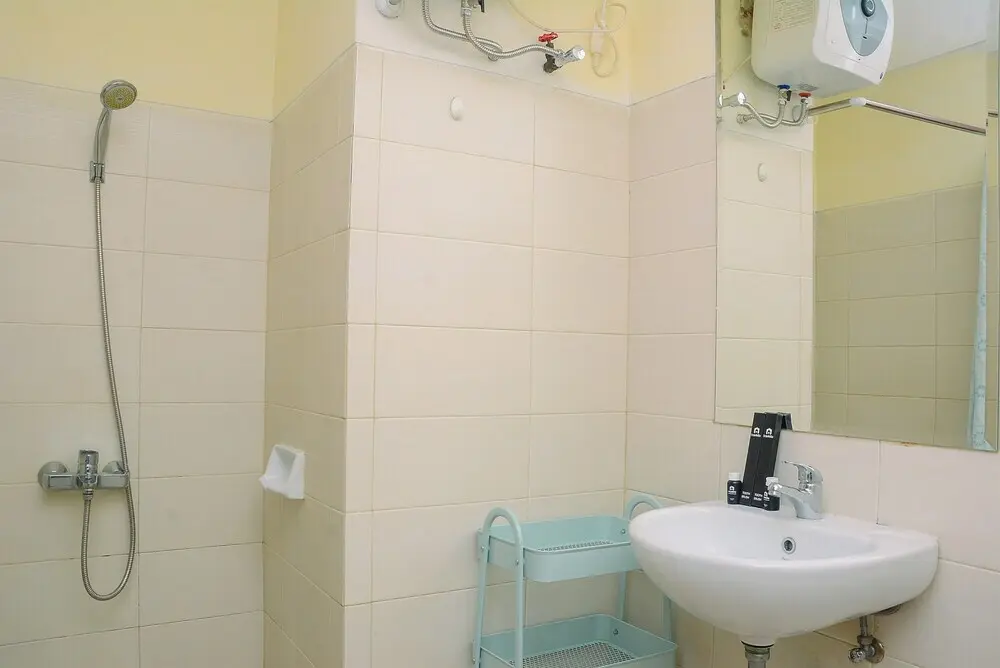 Джакарта: Comfort Studio Apartment Woodland Park Residence