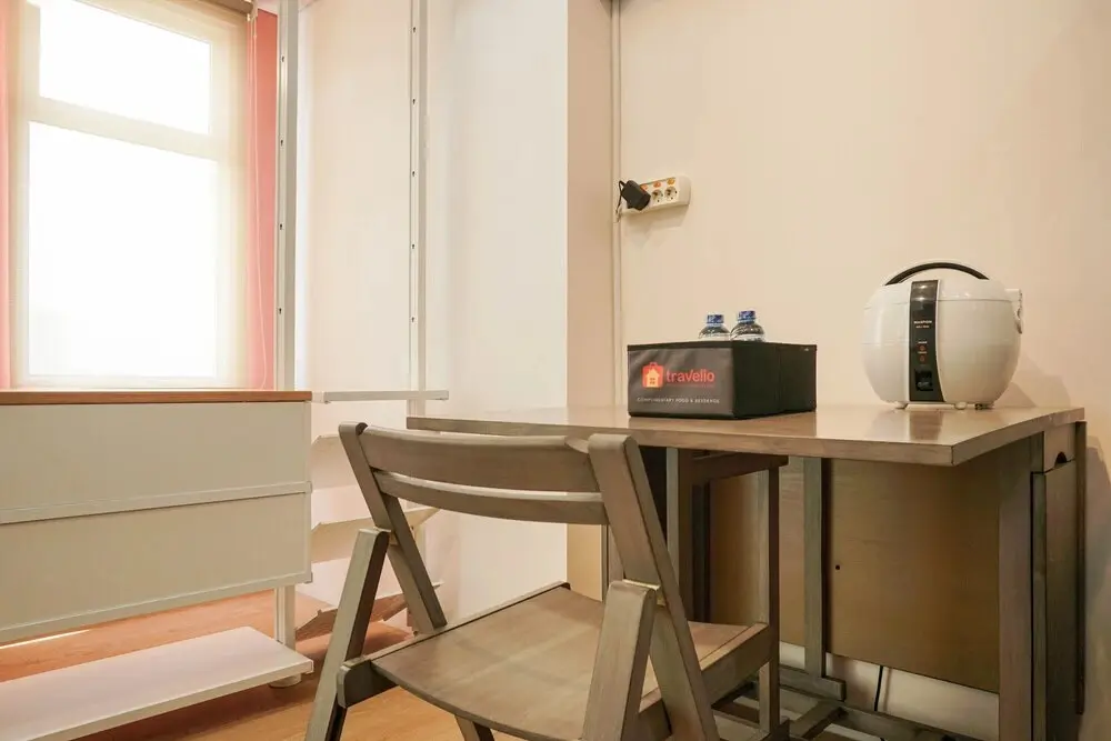 Джакарта: Best Studio Apartment Vittoria Residence with Sofa Bed