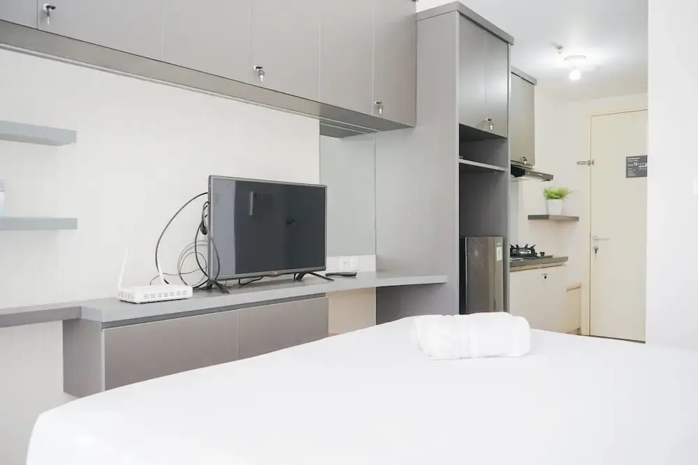 Legok: Great Choice Studio Apartment M-Town Residence near Summarecon Mall
