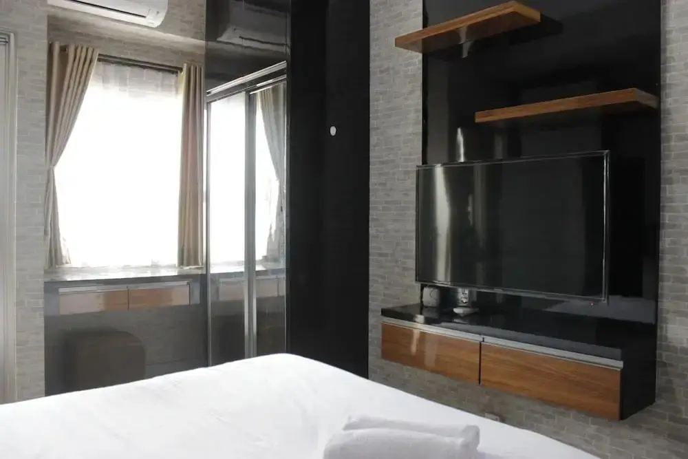 Бандунг: Pleasant Studio Room at Mekarwangi Square Apartment Cibaduyut