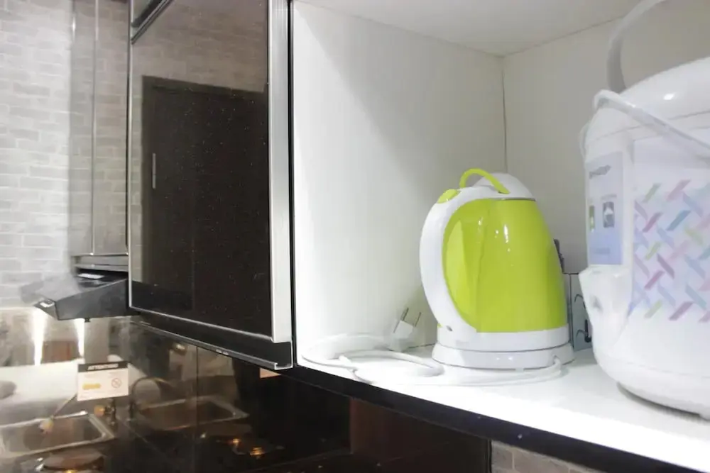 Бандунг: Pleasant Studio Room at Mekarwangi Square Apartment Cibaduyut