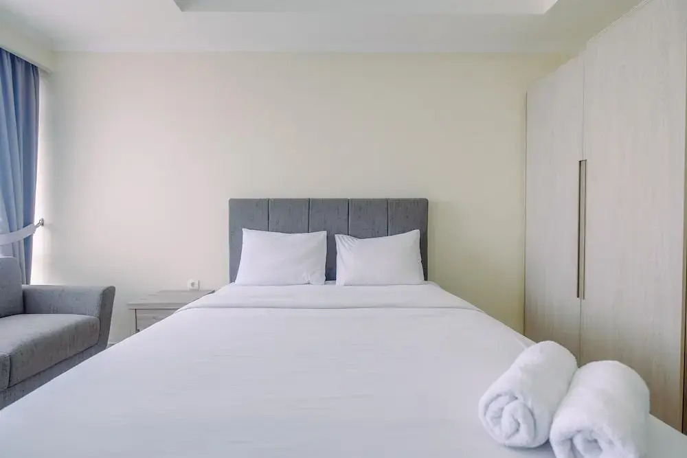 Джакарта: Warm and Cozy Studio Room at Menteng Park Apartment
