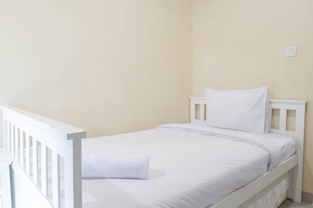 Сурабая: Cozy Studio Room Apartment at Tamansari Papilio