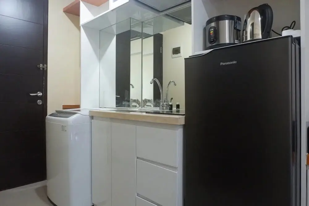 Сурабая: Cozy Studio Room Apartment at Tamansari Papilio