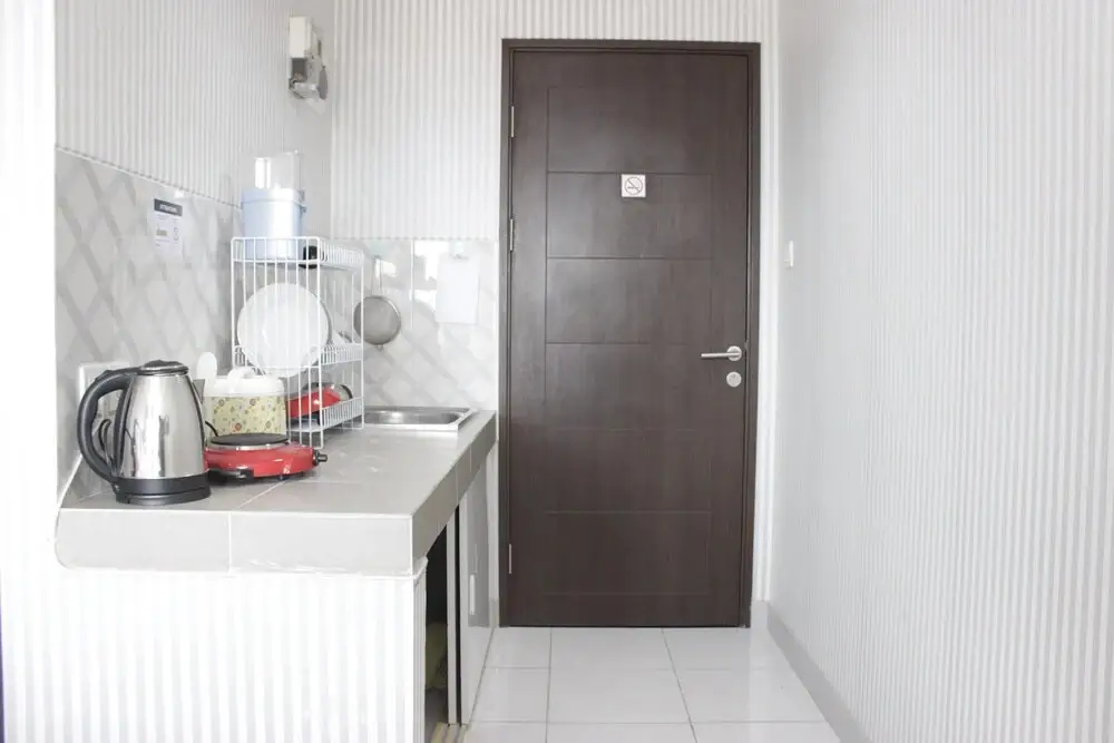 Бандунг: Chic and Comfy Studio Room at Mekarwangi Square Apartment Cibaduyut