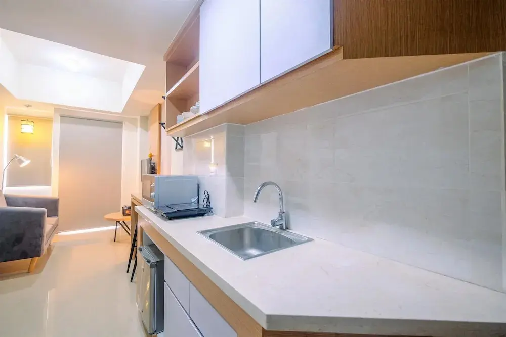 Чикаранг: Comfort 1BR Apartment at Mustika Golf Residences