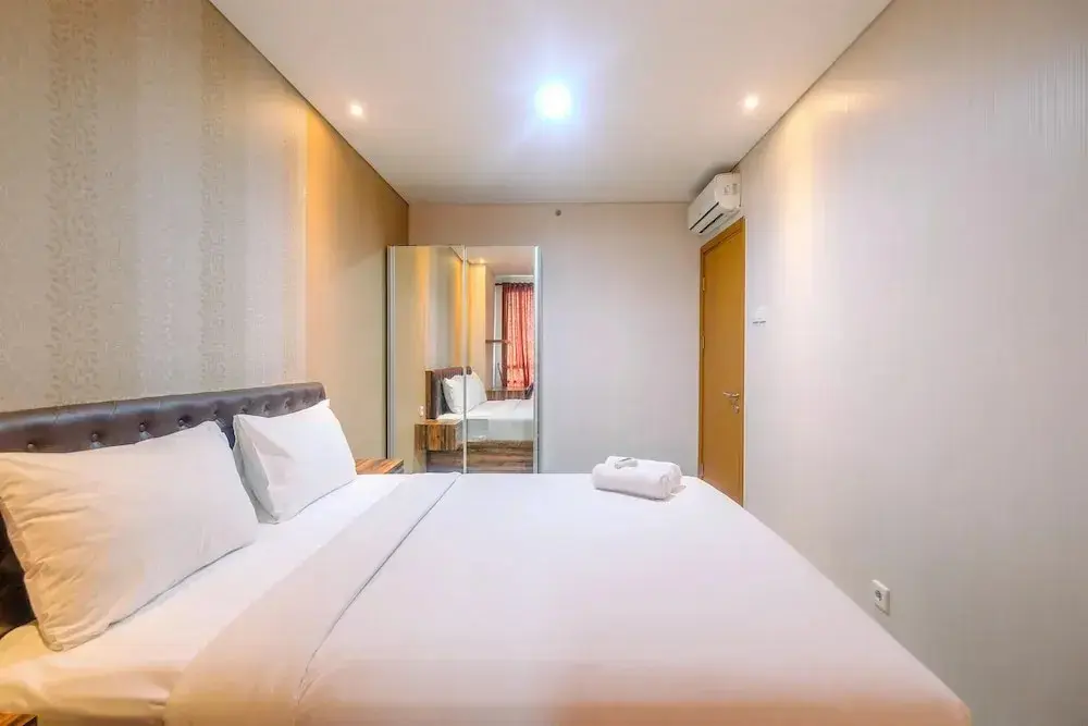 Джакарта: Fully Furnished Apartment with Comfortable Design 1BR Woodland Park Residence
