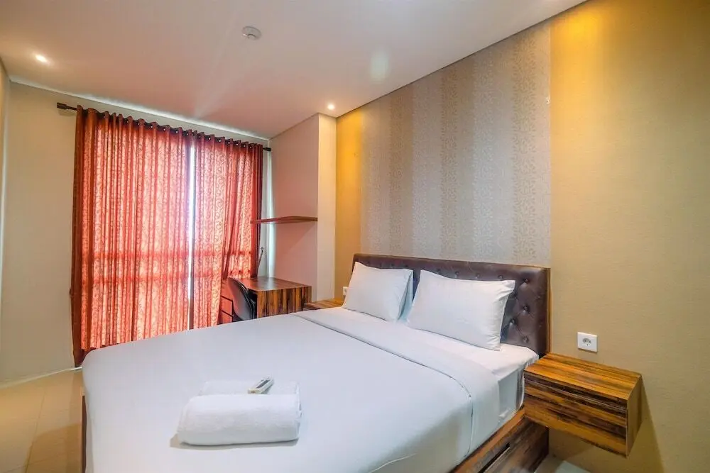 Джакарта: Fully Furnished Apartment with Comfortable Design 1BR Woodland Park Residence