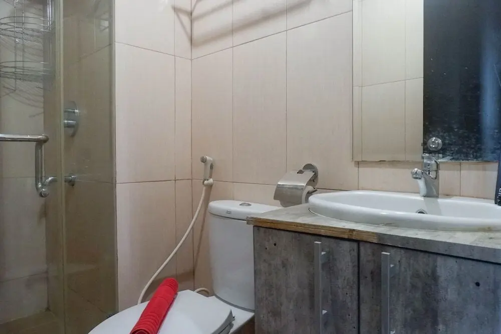 Сурабая: Best View & Strategic 2BR Apartment at Tamansari Papilio