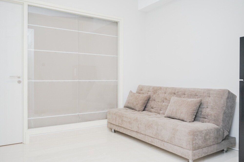 Тангеранг: 1BR Modern and Spacious at Skandinavia Apartment