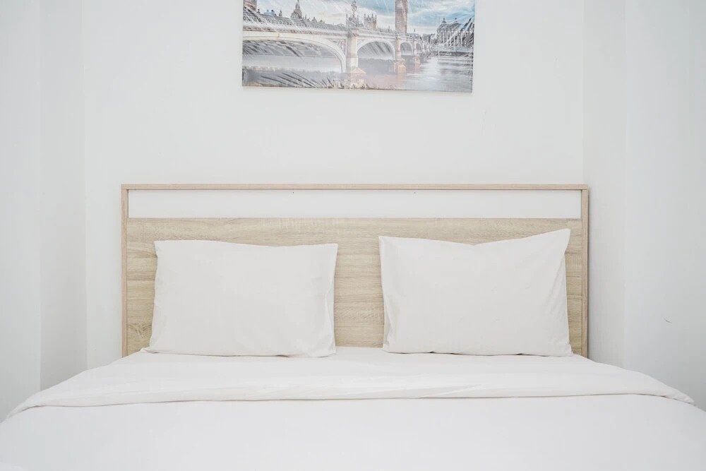 Тангеранг: Comfort and Minimalist Studio Apartment at Springwood Residence