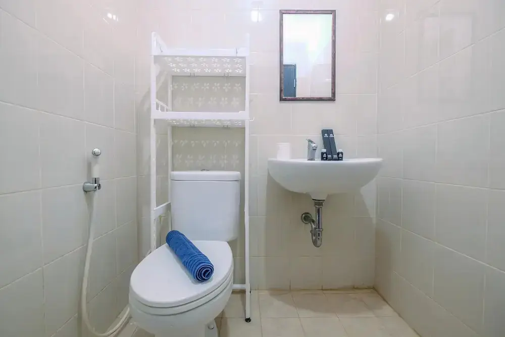 Джакарта: Comfort 2BR Apartment at Cervino Village
