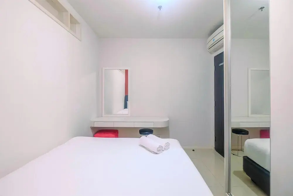Джакарта: Comfort 2BR Apartment at Cervino Village