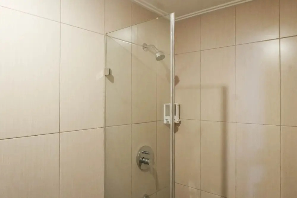 Сурабая: Relaxing and Stylish Studio at Tamansari Papilio Apartment