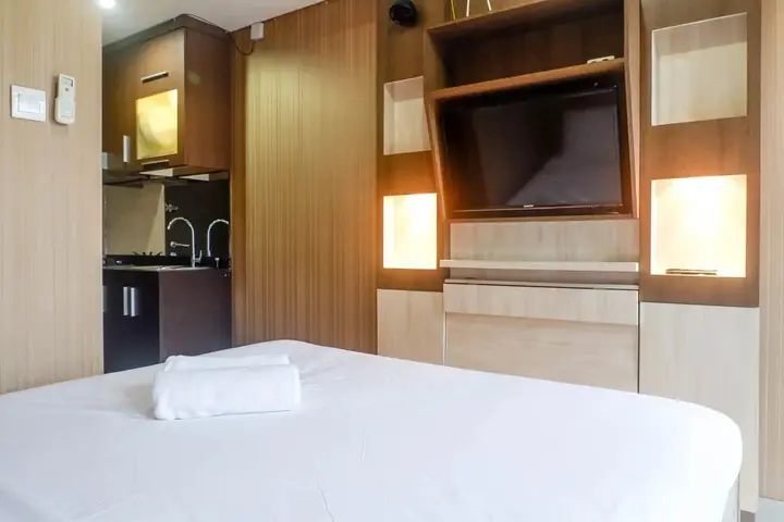 Сурабая: Relaxing and Stylish Studio at Tamansari Papilio Apartment