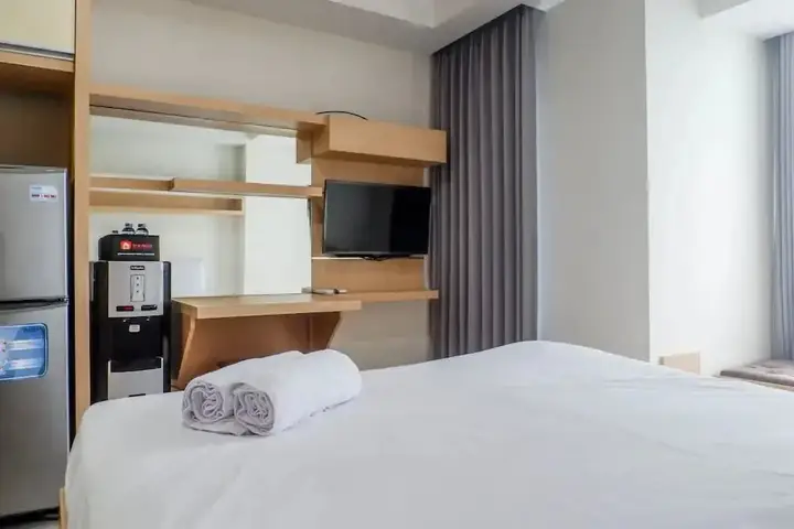 Сурабая: Spacious Studio Room Apartment at Grand Sungkono Lagoon