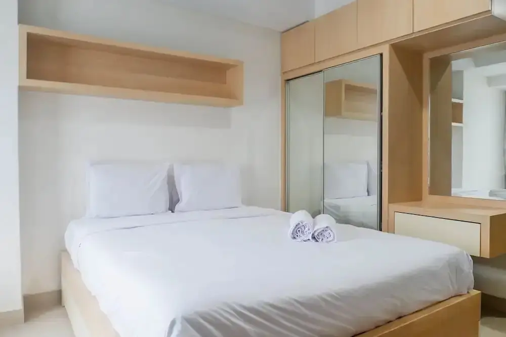 Сурабая: Spacious Studio Room Apartment at Grand Sungkono Lagoon