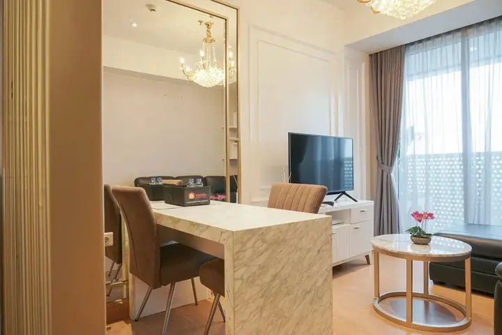 Джакарта: Brand New and Luxury 1BR at West Vista Apartment