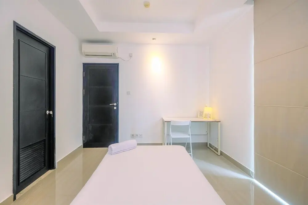 Джакарта: Elegant 2BR with Study Room Essence Dharmawangsa Apartment