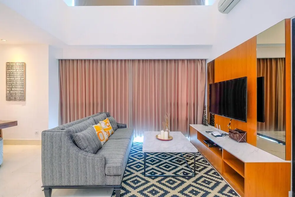 Джакарта: Elegant 2BR with Study Room Essence Dharmawangsa Apartment